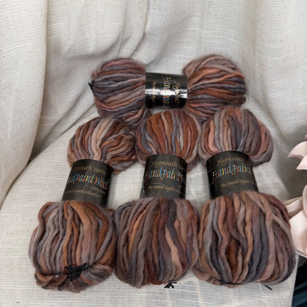 New Plymouth Yarn HandPainted Wool 100% Italy Hand Dyed Brown 4 Skeins 240 Yards